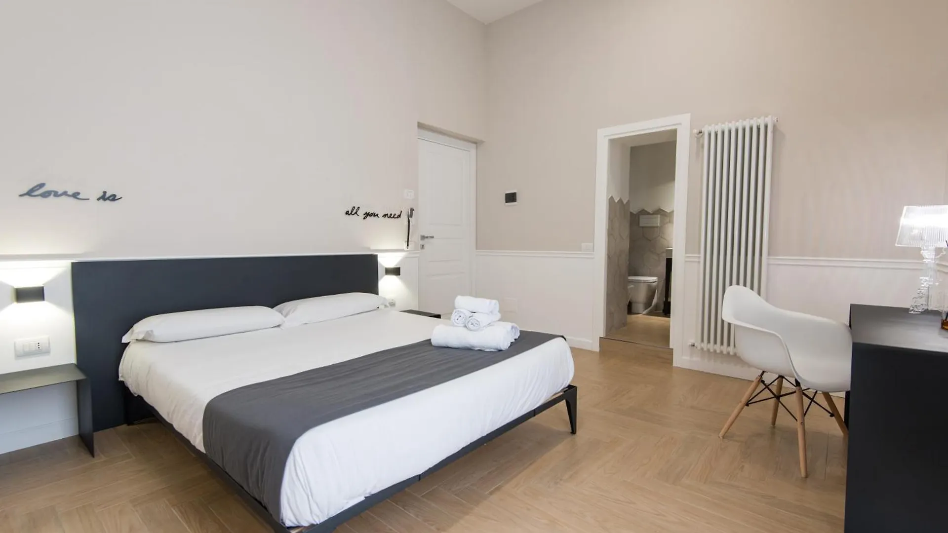 נאפולי Five Boutique Rooms איטליה