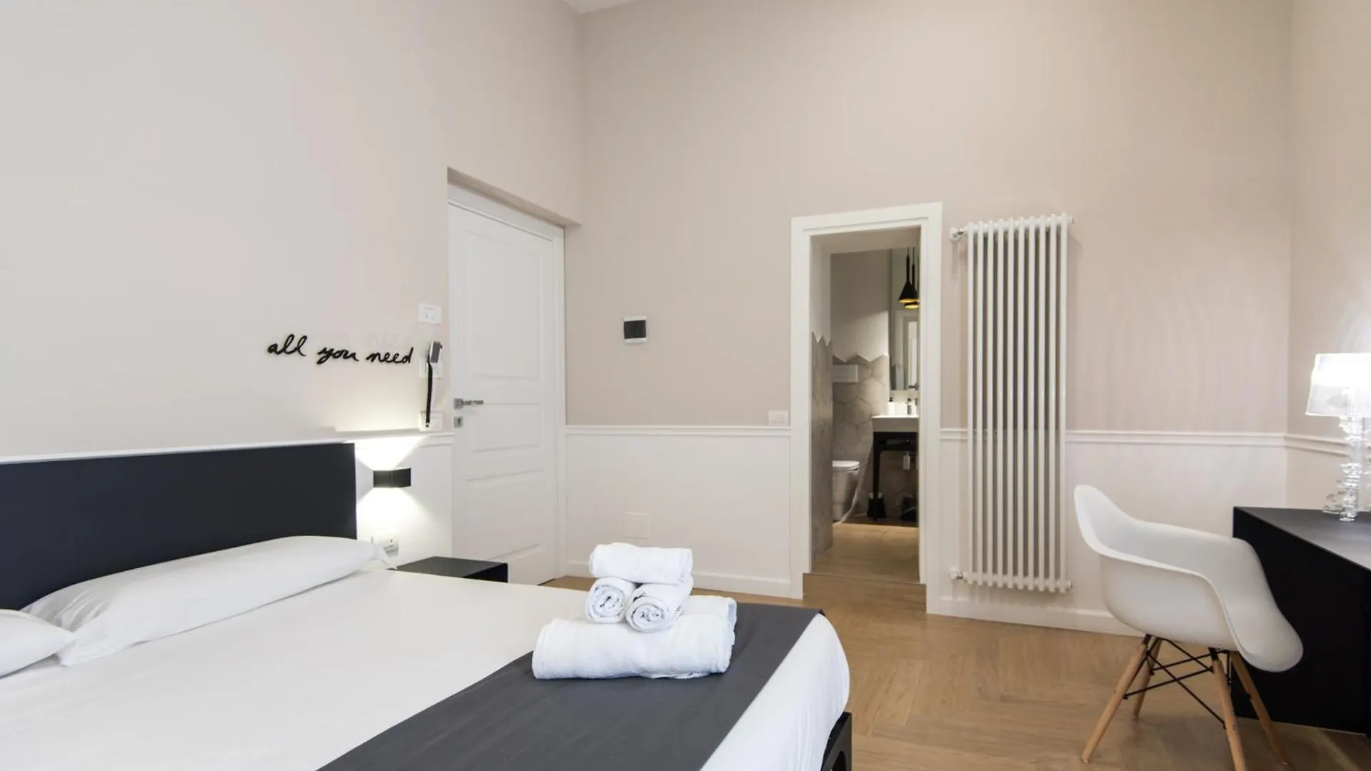 נאפולי Five Boutique Rooms בית הארחה